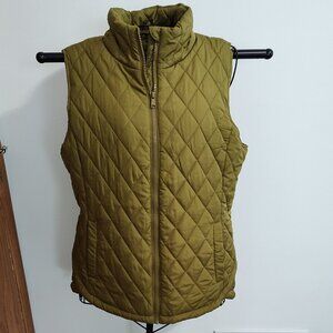 Maurices olive green diamond pattern quilted vest, Excellent used cond., size L